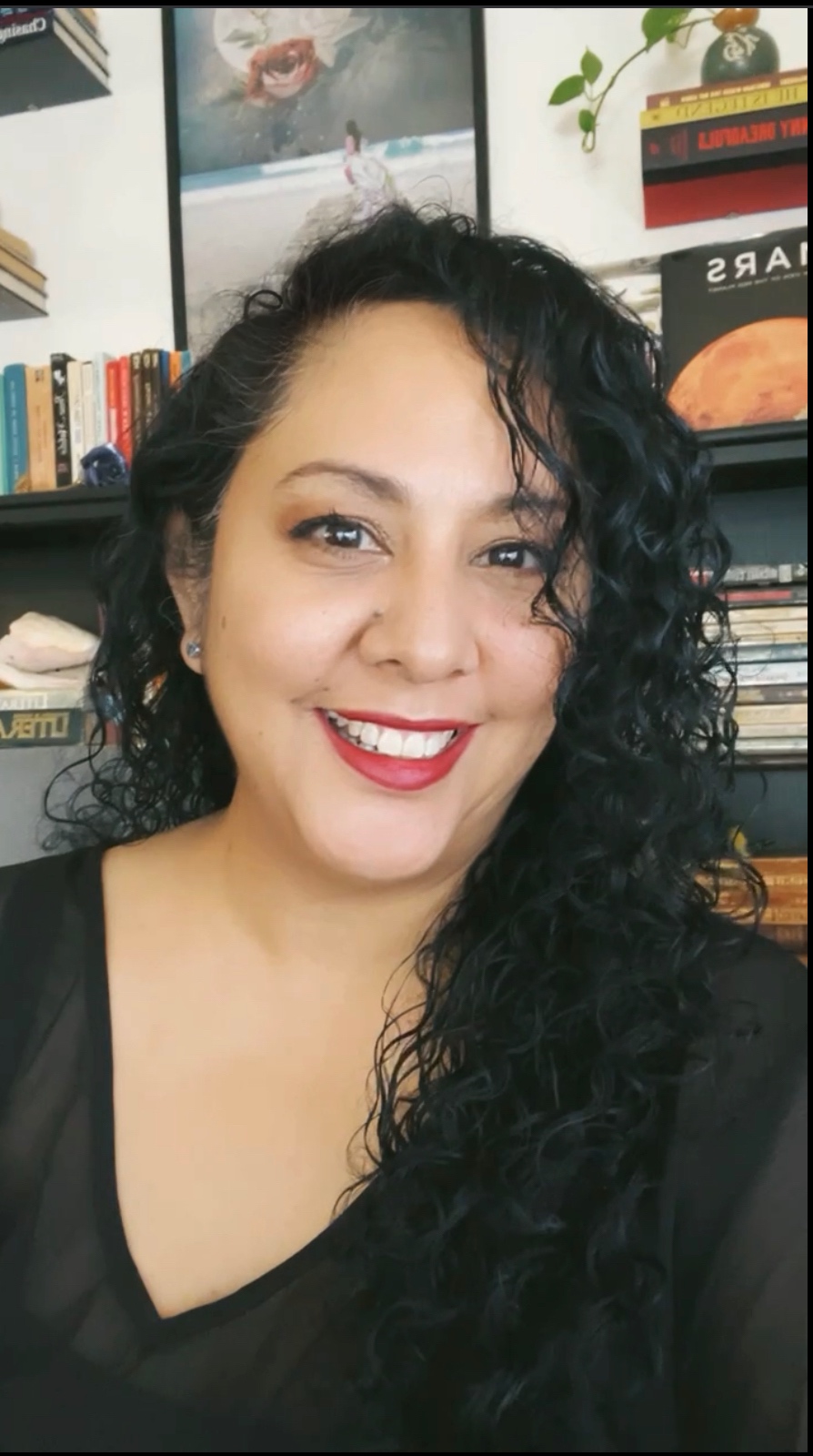Raquel Byrnes author portrait